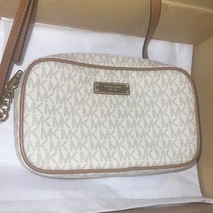 Michael kors Crossbody bag